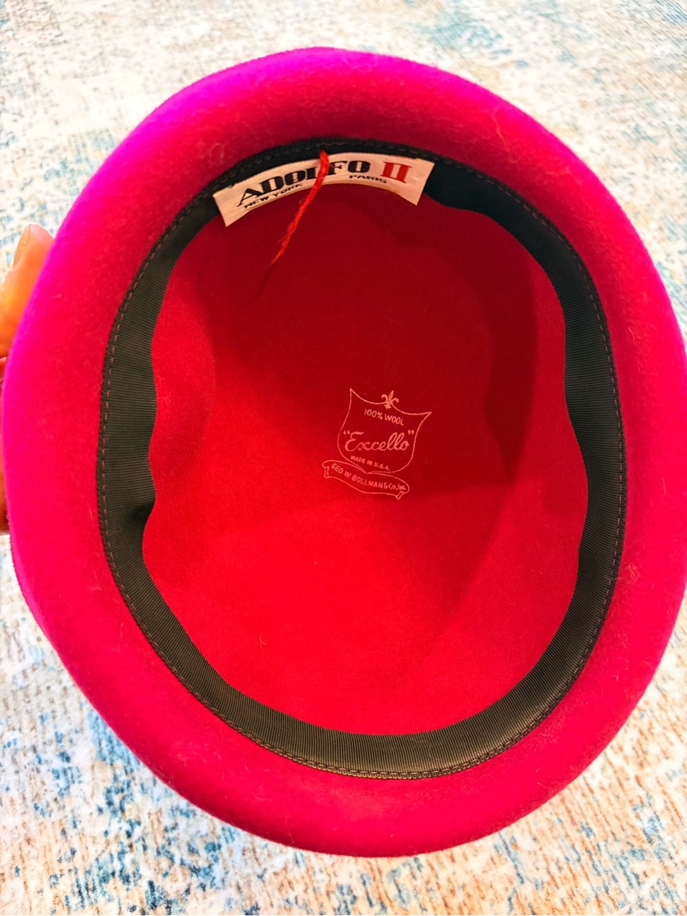 2 Vintage Hats Black Felt Hat with Blue and Green Feathers & Pink Felt Hat - Picture 9 of 12